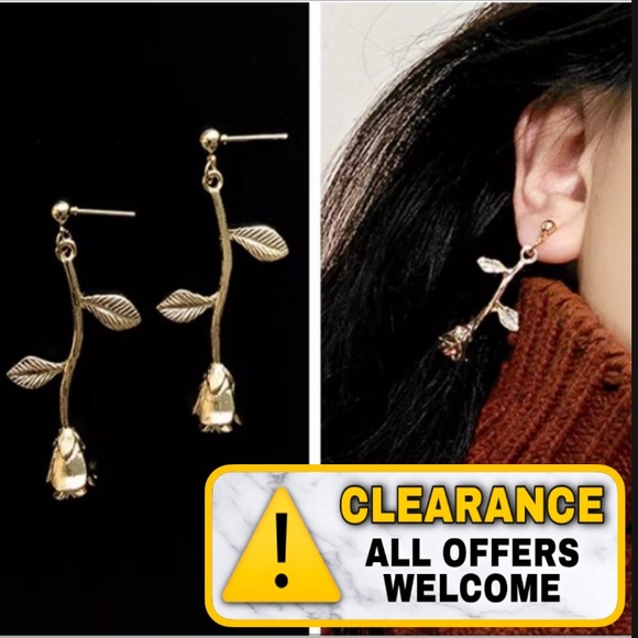 Jewelry - 🔴5/$15⚠️𝗖𝗟𝗘𝗔𝗥𝗔𝗡𝗖𝗘⚠️ Rose Earrings NEW